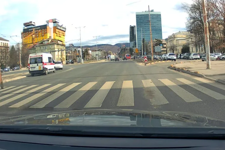 Kamera uhvatila trenutak tramvajske nesreće u Sarajevu