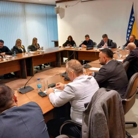 HDZ 1990: 'Bez petorke nema vlasti, bez promjena nema budućnosti Hrvata u BiH'