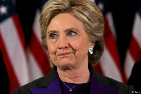 Hillary Clinton: "Trumpov stav o Ukrajini je sramotan"