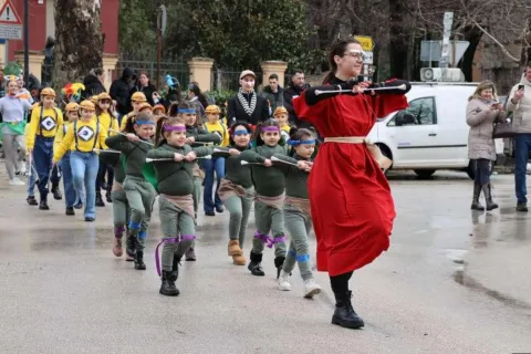 Karnevalska povorka u Mostaru