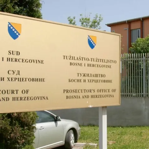 Mu&scaron;karcu iz BiH tri i pol godine zatvora zbog terorističkih prijetnji