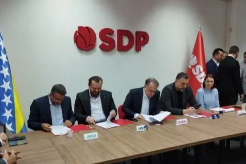 Pet bo&scaron;njačkih stranaka u Banjoj Luci potpisalo sporazum o zajedničkom nastupu na izborima