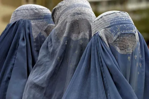 Talibani zakonom dopustili muževima da tuku žene i djecu - sve dok im ne slome kosti