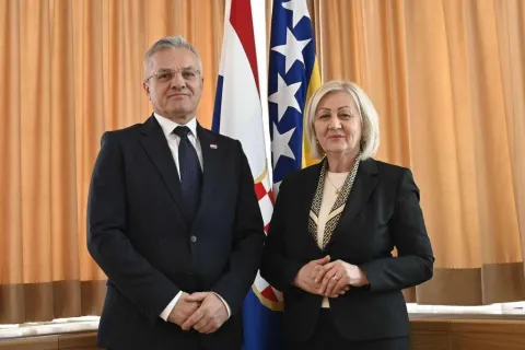 Kri&scaron;to s državnim tajnikom Sredi&scaron;njeg ureda za Hrvate izvan RH Zvonkom Milasom