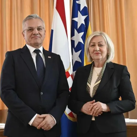 Kri&scaron;to s državnim tajnikom Sredi&scaron;njeg ureda za Hrvate izvan RH Zvonkom Milasom