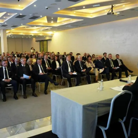 Čović i Filipović s izaslanstvom na Skup&scaron;tini UBHH Prsten