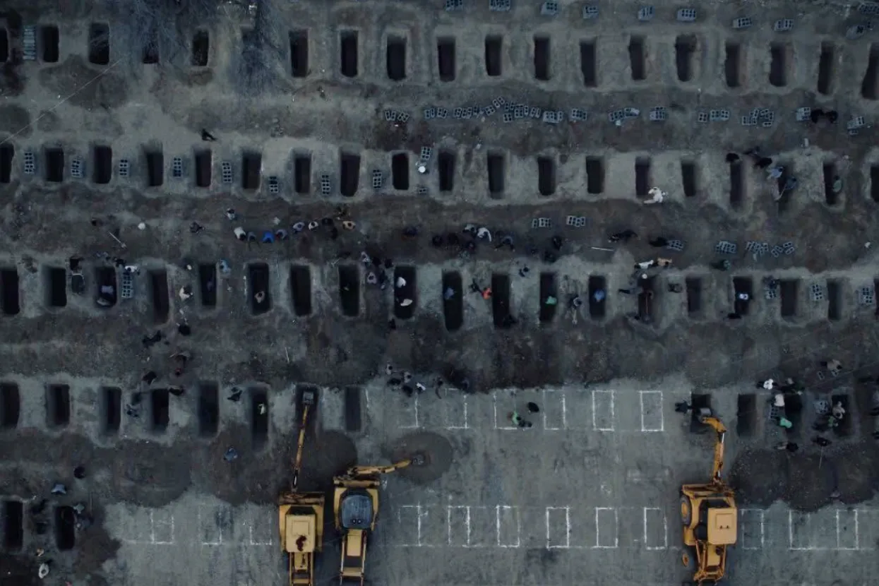 Grobovi za ubijene djevojčice u napadu na Iran