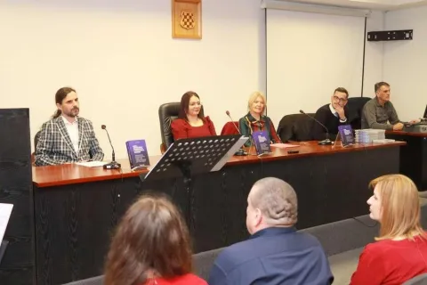Predstavljena knjiga Julienne Bu&scaron;ić 'Krik hrvatskih disidenata'