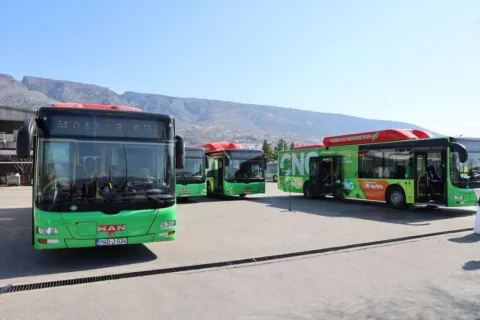 Mostar bus u promet pustio četiri autobusa na plin