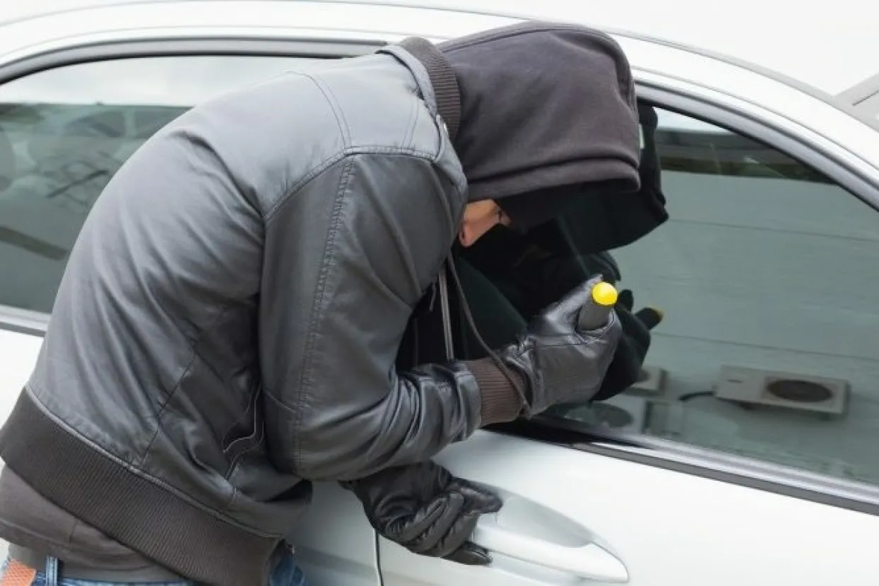 15-godi&scaron;njak ukrao autobus i odvezao se do 130 km udaljenog mjesta kako bi se sreo s djevojkom