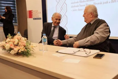 Dan hrvatskog jezika: Hrvatski jezik je stožerna nacionalna vrijednost i temeljna oznaka identiteta