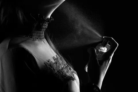 Parfem (Ilustracija)