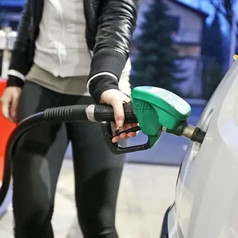 Blagi pad cijena goriva