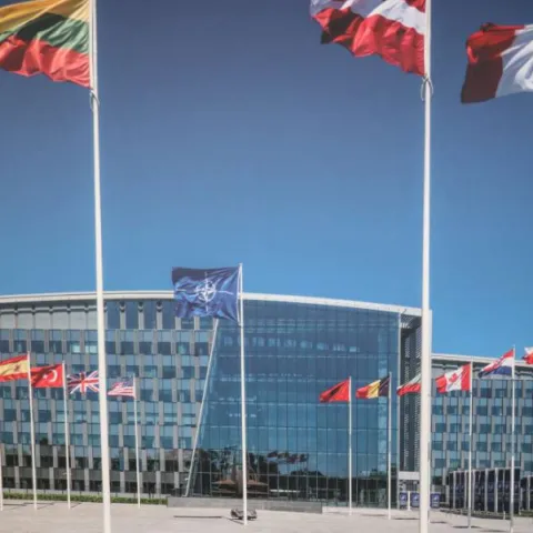 Sjedi&scaron;te NATO-a