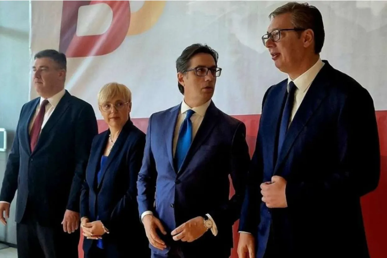 Zoran Milanović,, Nata&scaron;a Pirc Musar, Stevo Pendarovski i Aleksandar Vučić
