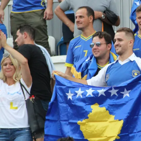 Navijači Kosova