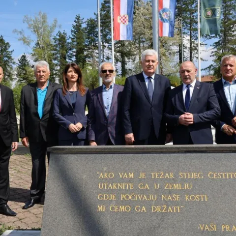 Otvorena Spomen soba 115. brigade "Zrinski": Žrtva hrvatskih branitelja obvezuje sve generacije