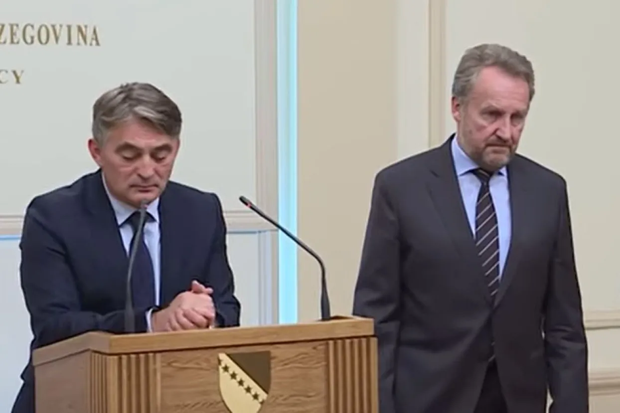 Kom&scaron;ić - izetbegović