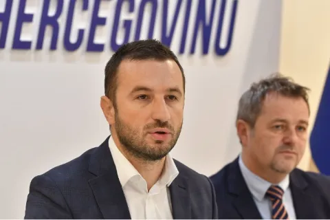 Ogre&scaron;ević i Efendić