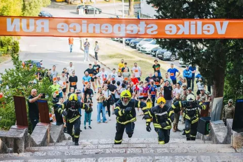 Utrka mostarskim stepenicama