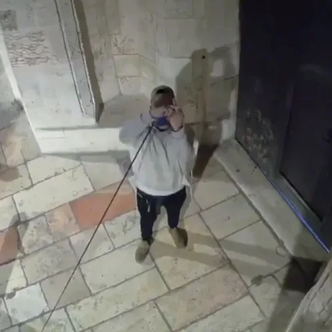 Mu&scaron;karac pljunuo na crkvu u Jeruzalemu pa pokazao srednji prst