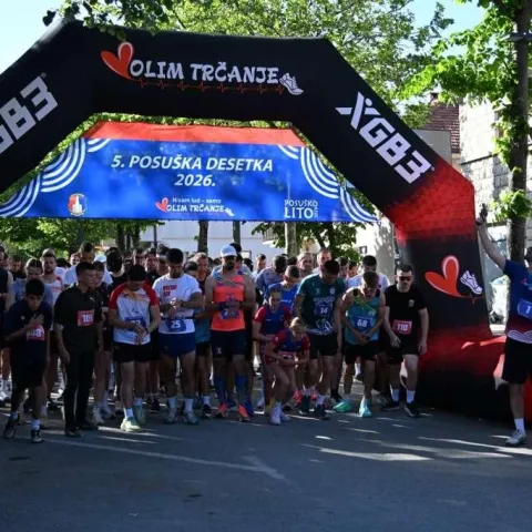 Otvorena manifestacija Posu&scaron;ko lito: U 'Posu&scaron;koj desetki' sudjelovalo oko 400 trkača