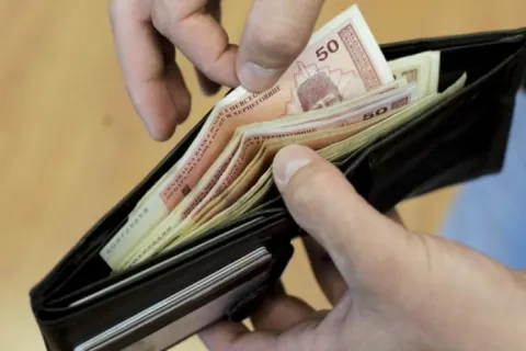 Mostar: Mu&scaron;karci uzeli 1.000 KM iz izgubljenog novčanika, sve snimila nadzorna kamera
