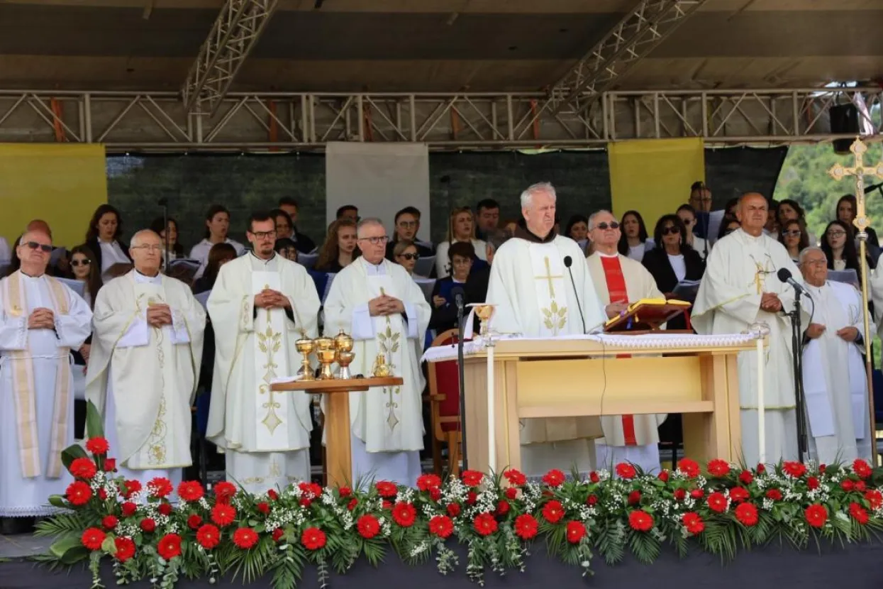 Na Radimlji odana počast žrtvama Križnog puta - Istina i sjećanje obveza su budućim nara&scaron;tajima