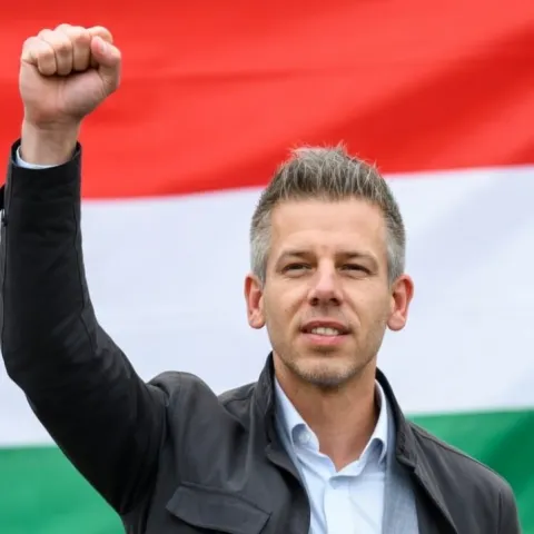 P&eacute;ter Magyar