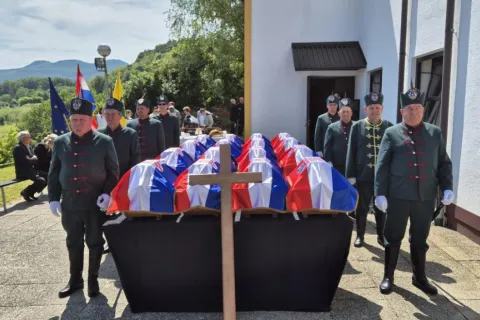 Posljednji ispraćaj i zajednički ukop 36 žrtava iz Drugog svjetskog rata i poraća