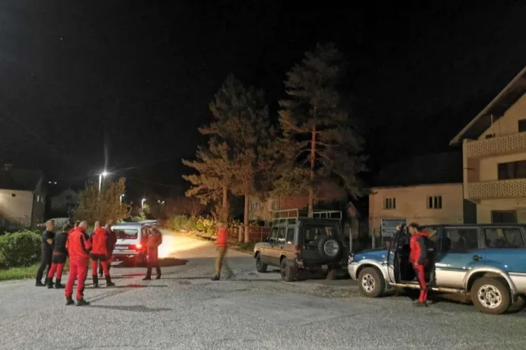 GSS-ovci već treći dan tragaju za nestalom osobom na lokalitetu sela Dužani kod Konjica