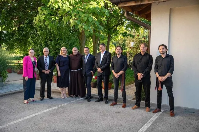 Lidija Bradara progla&scaron;ena počasnom građankom Tolise - Zajedni&scaron;tvo i tradicija najveća snaga Posavine