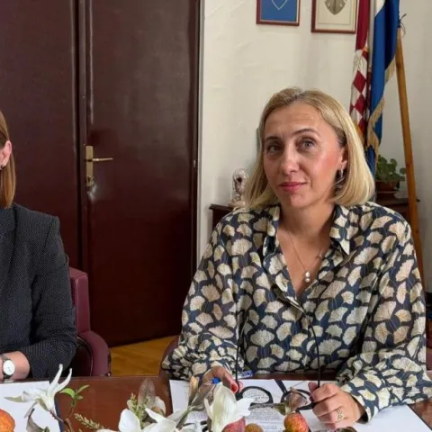 Ministrica Pozder u posjeti HNŽ