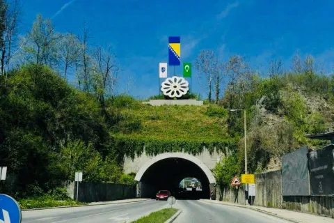Primjer iz Jajca: Vrijede li zakoni Bosne i Hercegovine jednako za sve ili samo za "obične građane"???
