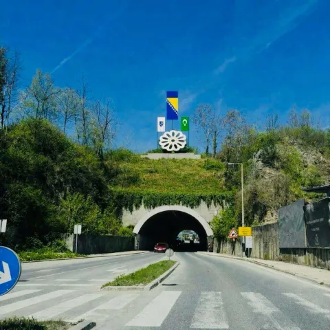 Primjer iz Jajca: Vrijede li zakoni Bosne i Hercegovine jednako za sve ili samo za "obične građane"???