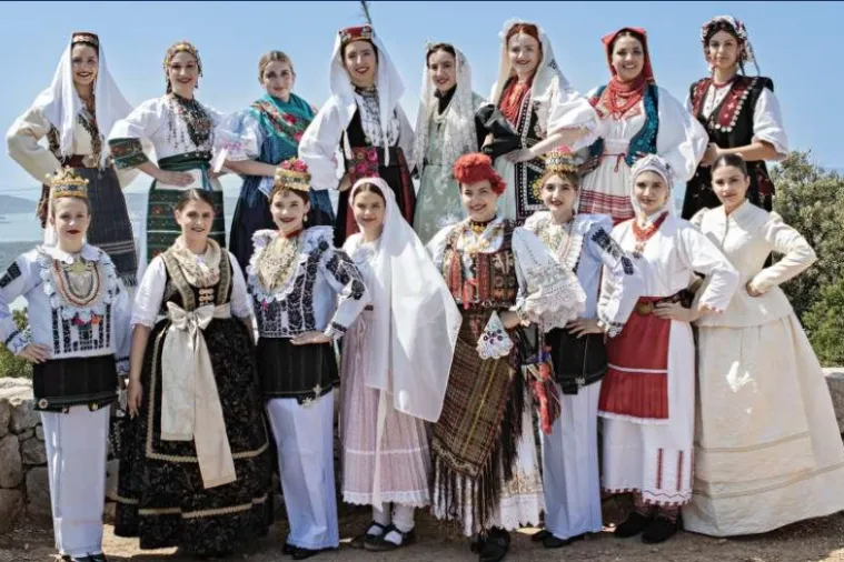 Izbor najljep&scaron;e Hrvatice u narodnoj no&scaron;nji izvan RH