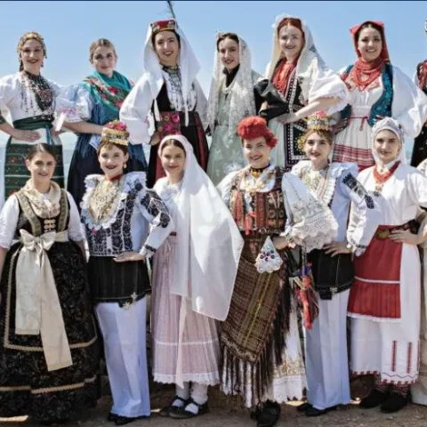 Izbor najljep&scaron;e Hrvatice u narodnoj no&scaron;nji izvan RH