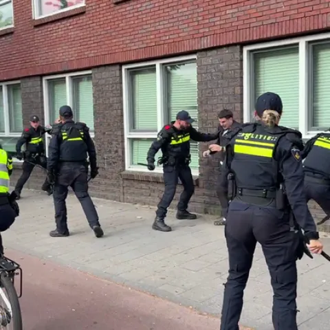 Nizozemska izgubila od Maroka: Veliko slavlje u Haagu preraslo u sukob s policijom