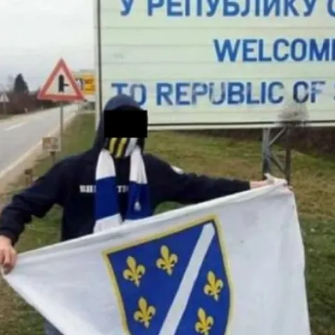 Bo&scaron;njački političari bijesni zbog zabrane ljiljana. Armija RBiH je "časna", RS je NDH