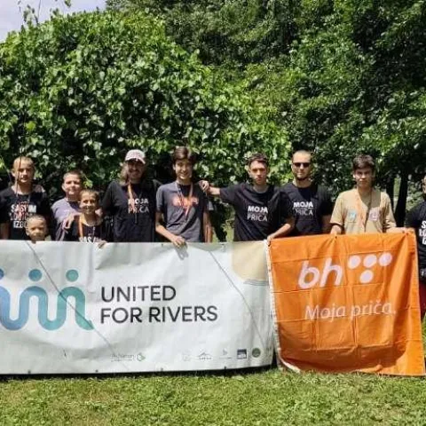 Mladi na La&scaron;vi: Fly fishing kamp i juniorsko prvenstvo FBiH u mu&scaron;ičarenju
