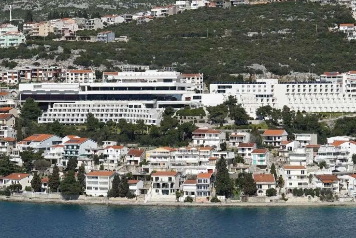 Neum.