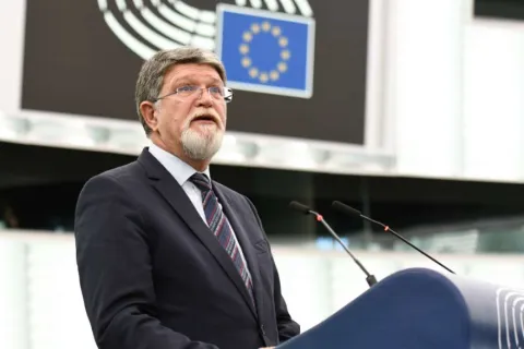 Tonino Picula