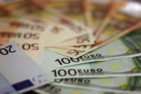 U prosincu građanima Srbije jo&scaron; po 20 eura