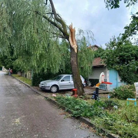 Te&scaron;ko nevrijeme pogodilo Tomislavgrad