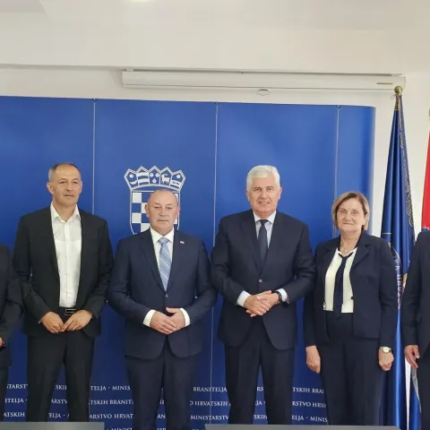 Čović u Zagrebu s Medvedom i predstavnicima udruga HVO-a