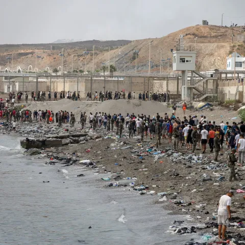 Migranti koji su upali u Ceutu