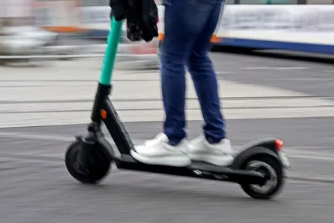 Porast ozljeda djece na električnim romobilima