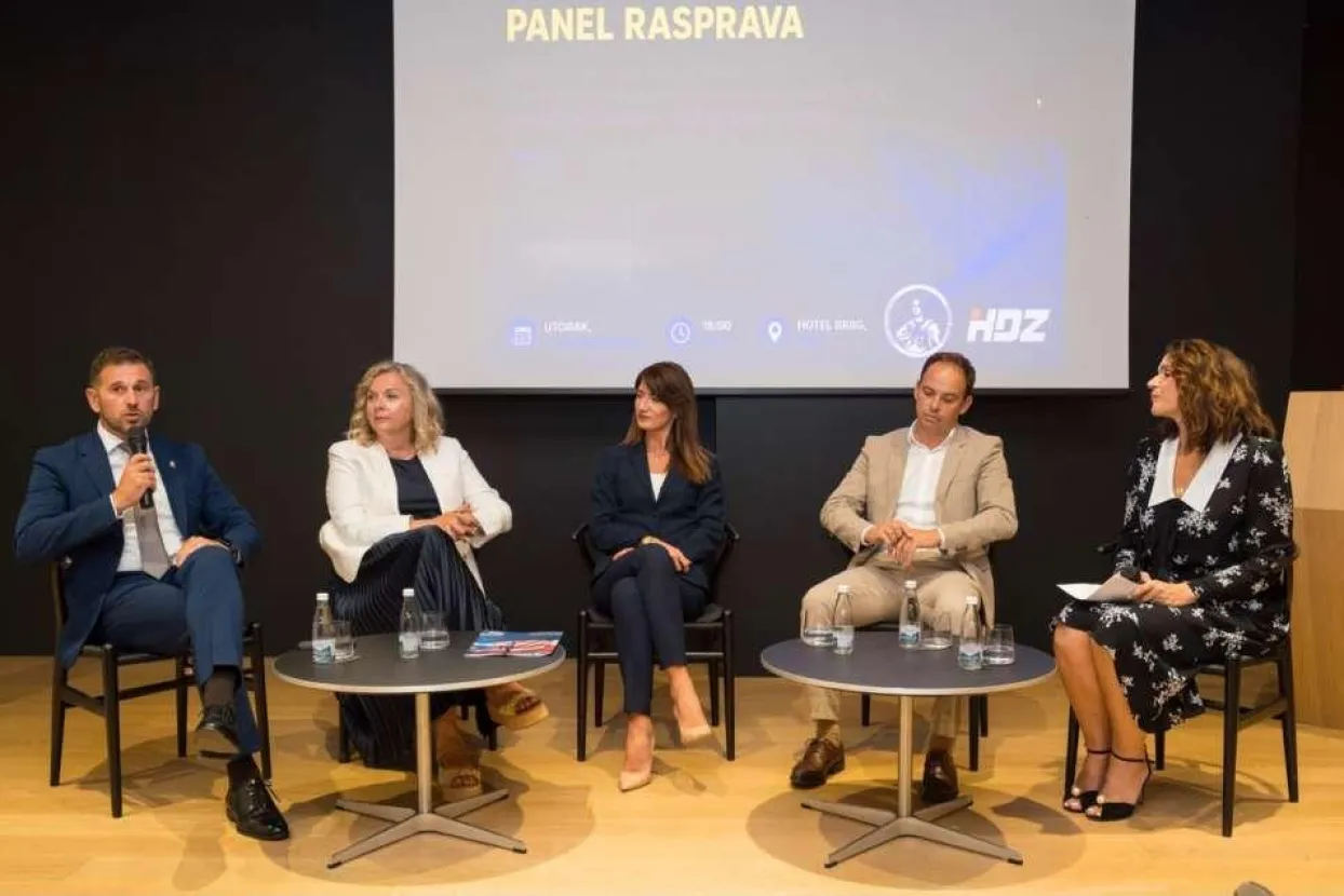 "Bosna i Hercegovina na prekretnici &ndash; izbori, ustavna jednakopravnost Hrvata, europska budućnost i uloga žena u politici" u Splitu