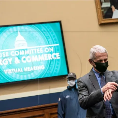 Američki Senat pokrenuo postupak protiv "dr. COVID-a". Odbio je govoriti o pandemiji