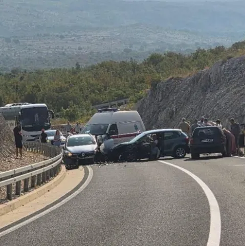 Prometna nesreća na putu Stolac-Neum